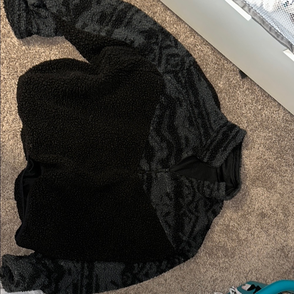 Reebok Black Fleece Pullover
